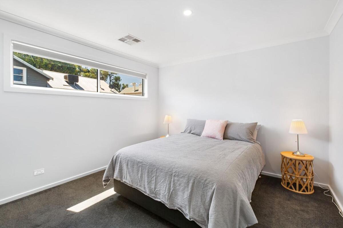 Bendigo Signature Accommodation On Honeysuckle Exterior photo